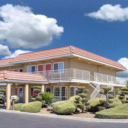 Days Inn By Wyndham Turlock Luaran gambar