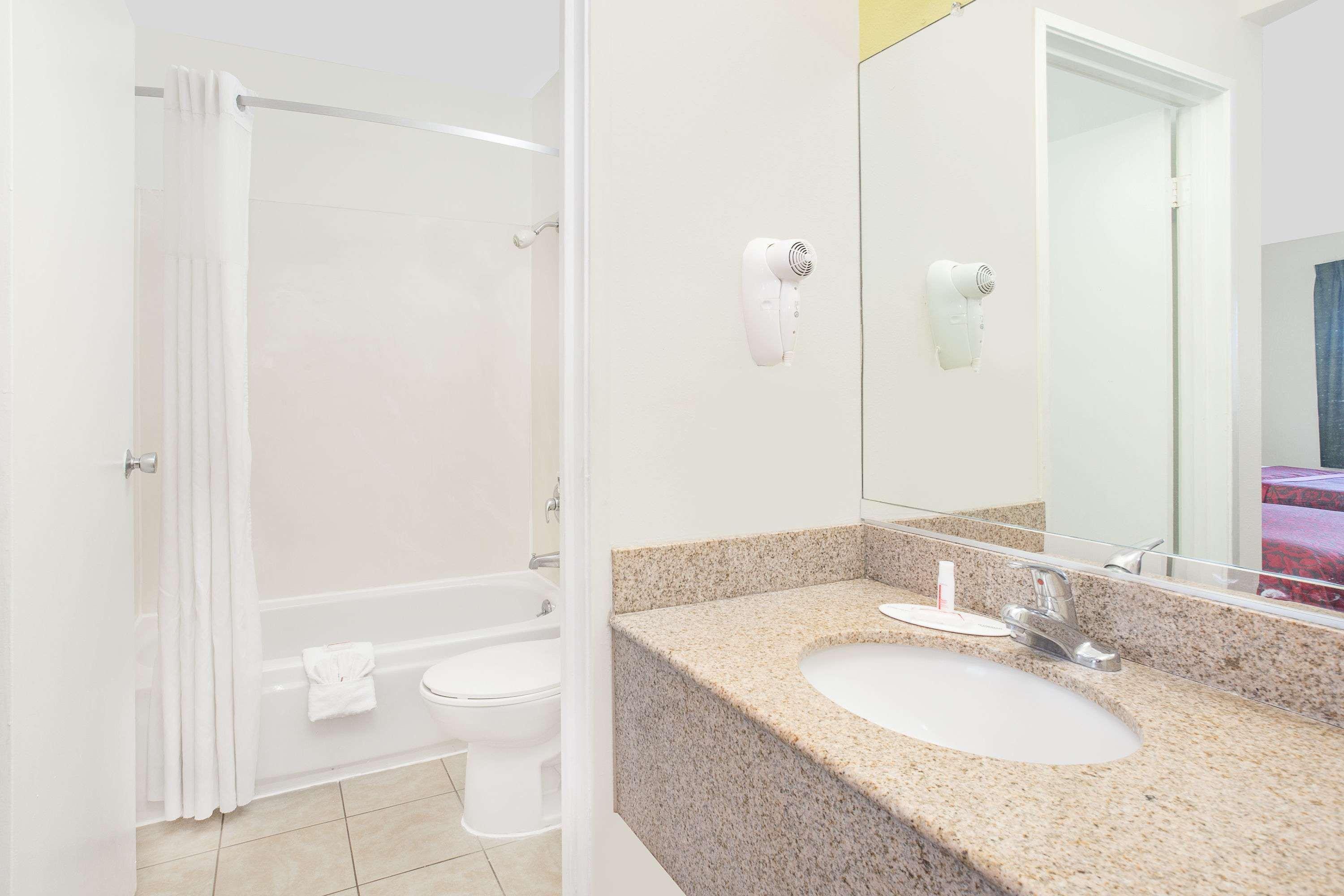 Days Inn By Wyndham Turlock Luaran gambar
